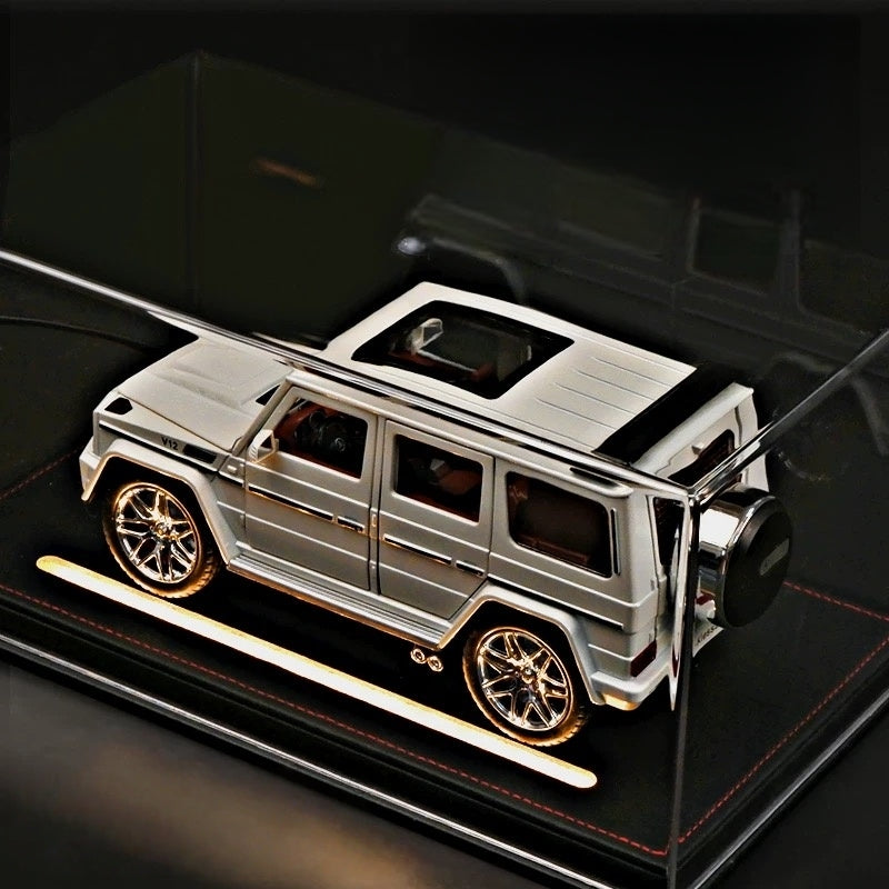 Mercedes-AMG G63 1:24 Alloy Model in Selenite Grey - Opening Doors & Hood, Detailed V8 Engine Bay, Luxurious Interior & AMG Forged Alloy Wheels