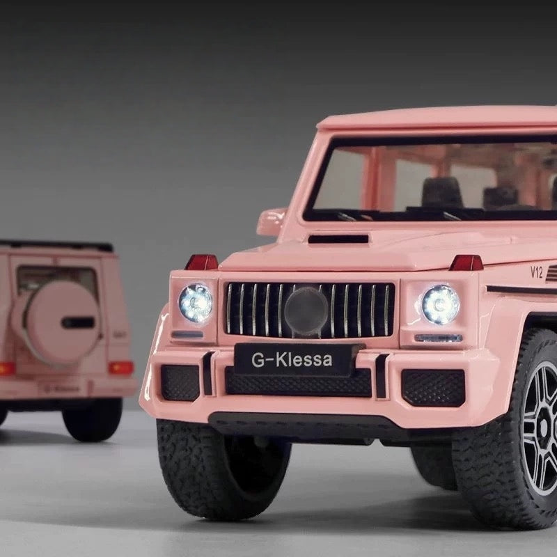 Mercedes-AMG G63 1:24 Alloy Model in Selenite Grey - Opening Doors & Hood, Detailed V8 Engine Bay, Luxurious Interior & AMG Forged Alloy Wheels