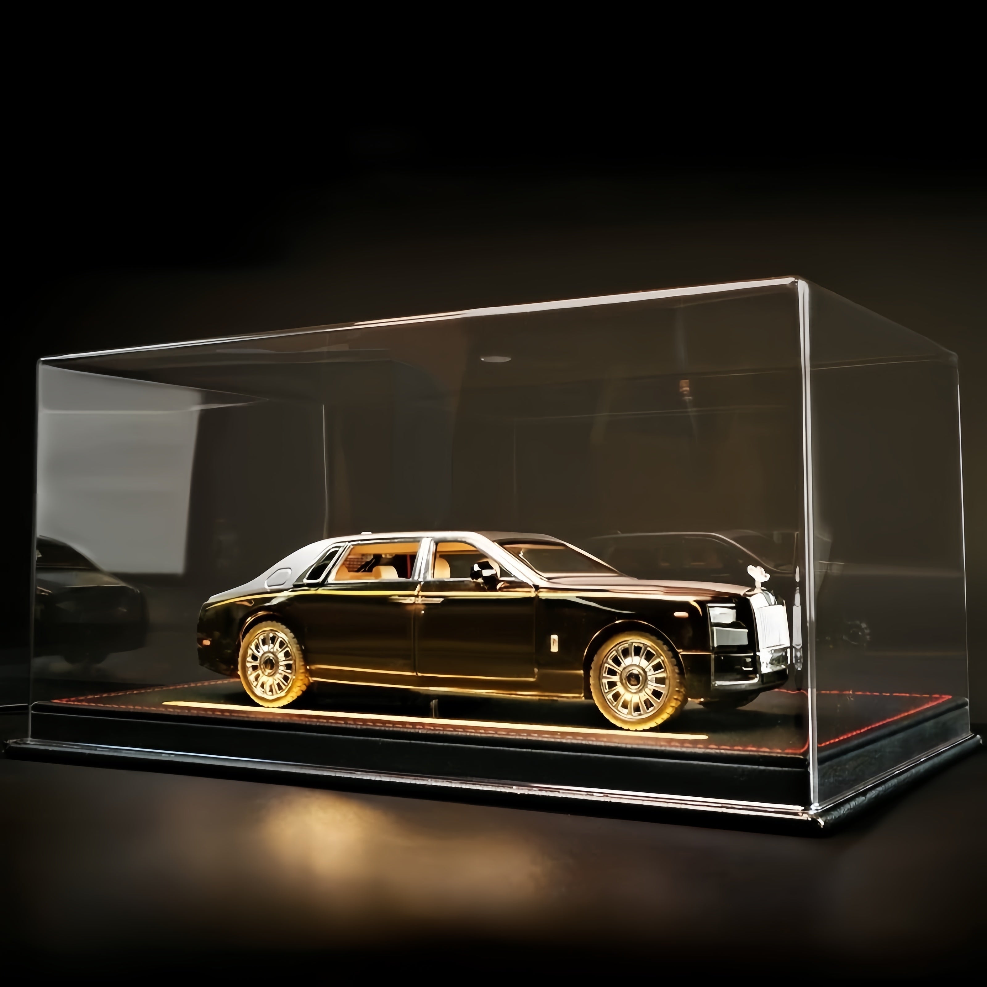 Rolls-Royce Phantom VIII 1:24 Alloy Model - Opening Coach Doors, Handcrafted Interior with Starlight Headliner, Self-Leveling Wheel Hub & Premium Display Case