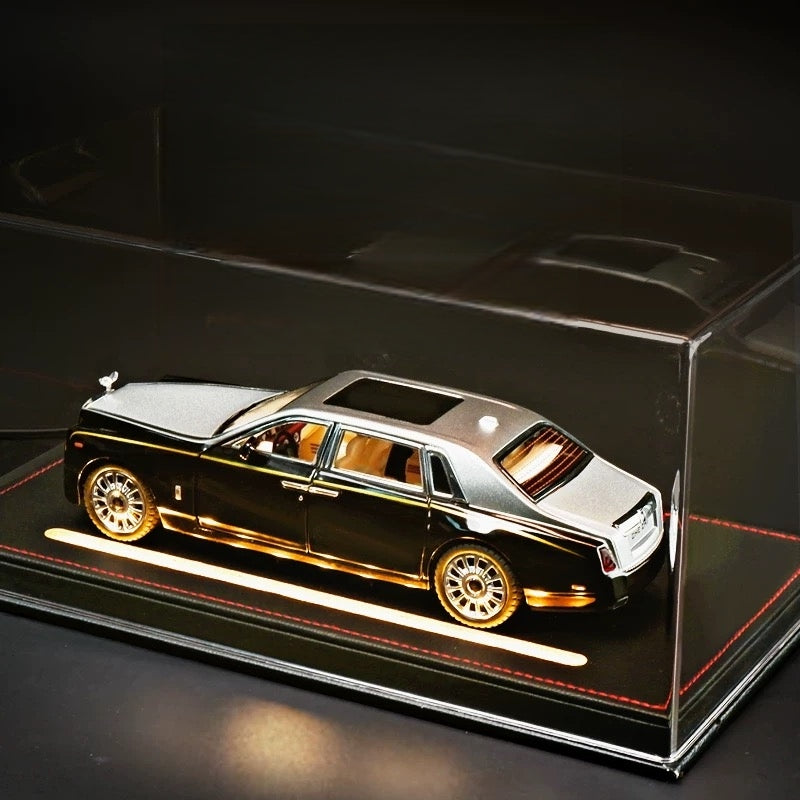 Rolls-Royce Phantom VIII 1:24 Alloy Model - Opening Coach Doors, Handcrafted Interior with Starlight Headliner, Self-Leveling Wheel Hub & Premium Display Case