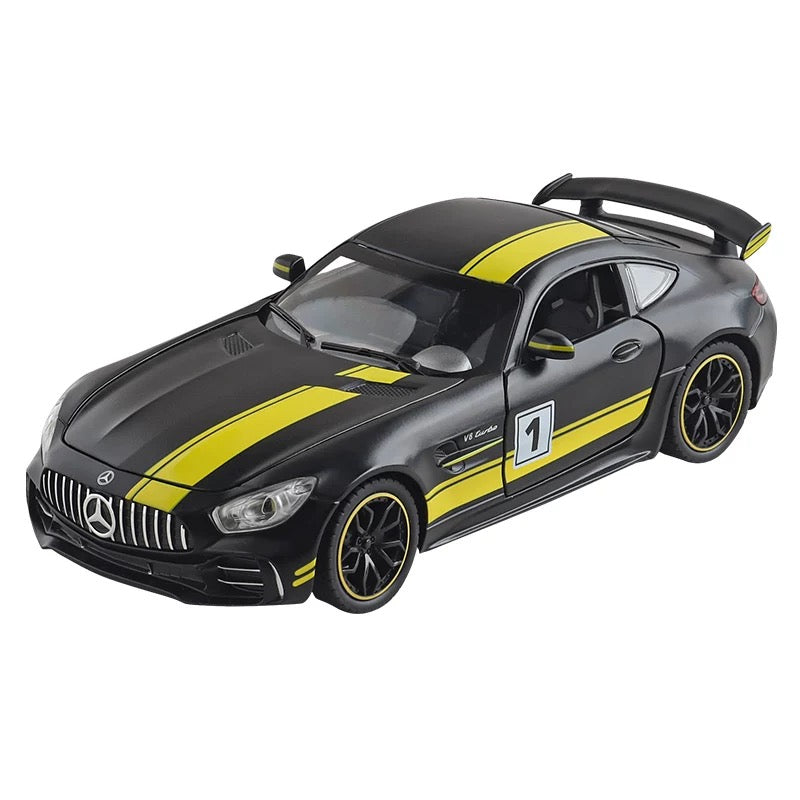 Mercedes-AMG GT R (C190) 1:24 Scale Diecast Model - AMG Green Hell Magno, with Active Rear Spoiler & Full Interior Detail