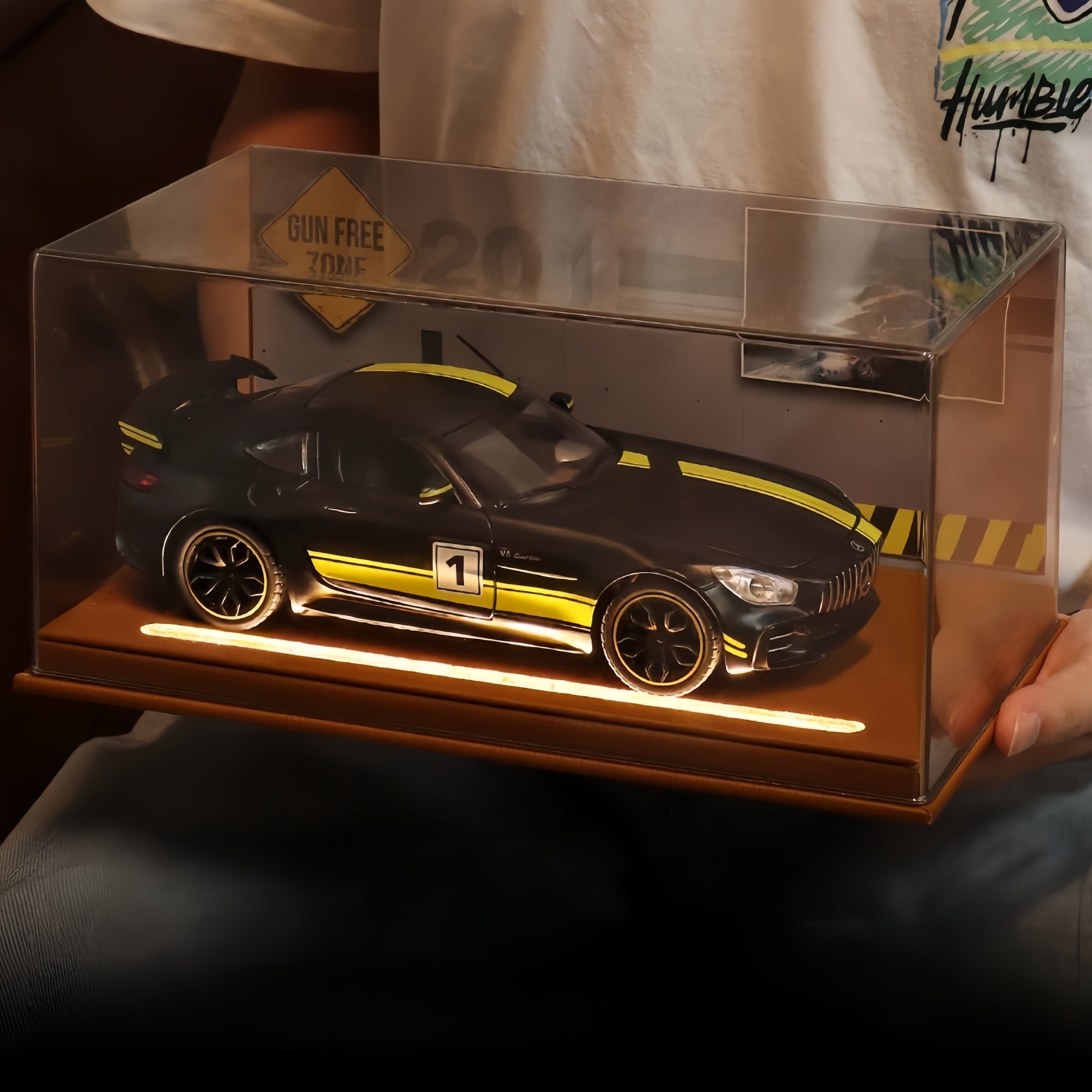 Mercedes-AMG GT R (C190) 1:24 Scale Diecast Model - AMG Green Hell Magno, with Active Rear Spoiler & Full Interior Detail