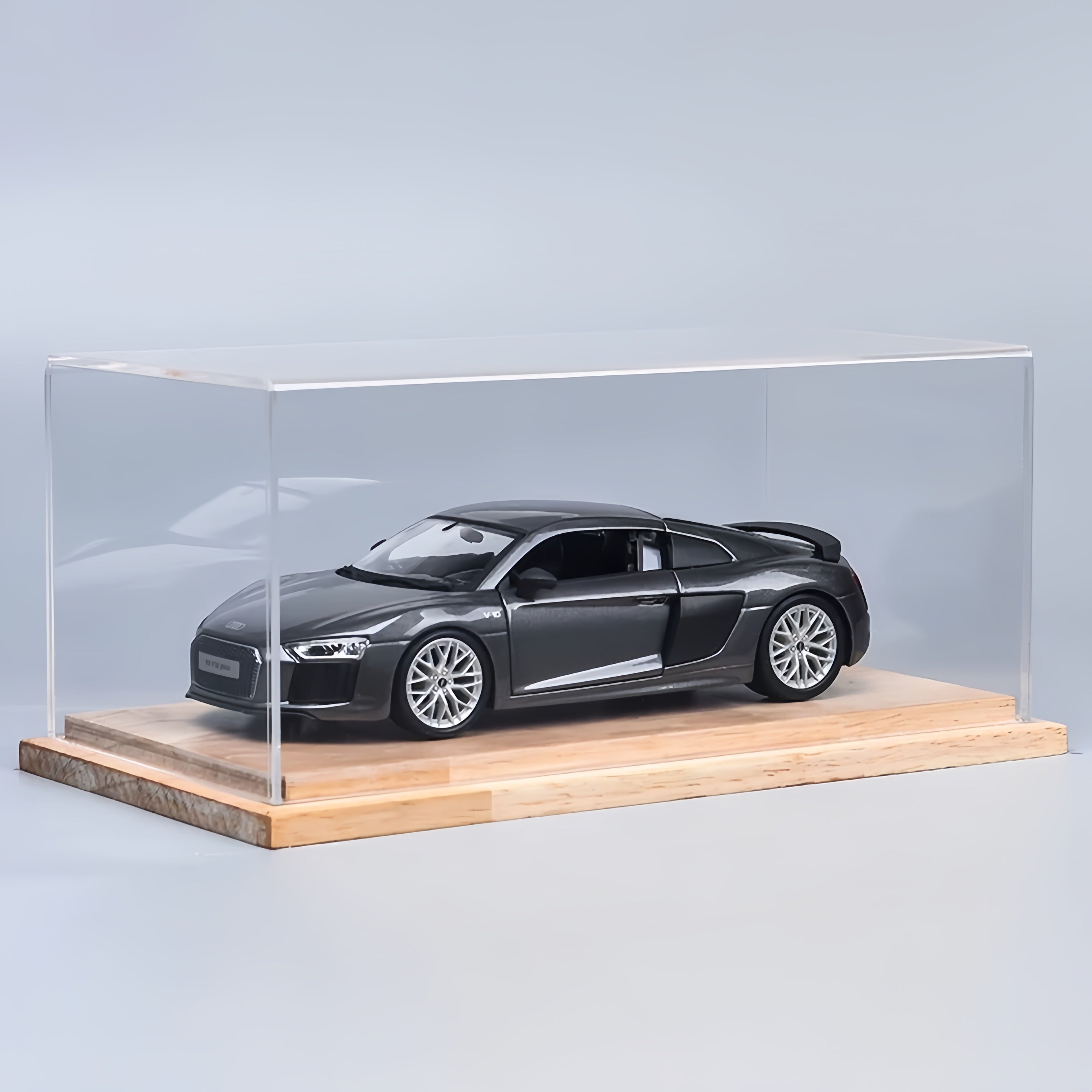 Audi R8 V10 1:24 Scale Model - Functional Die-cast Supercar Replica with Detailed Cockpit