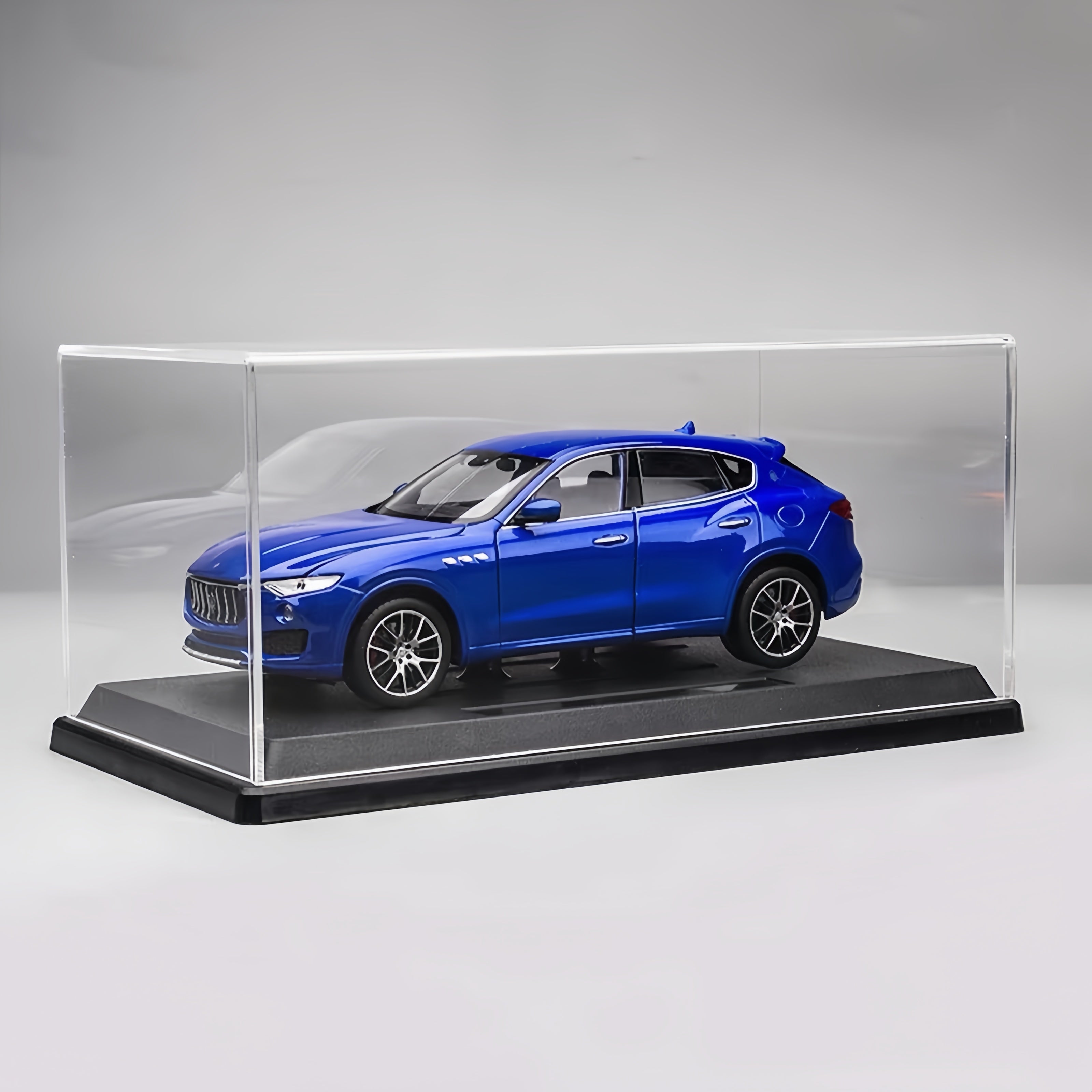 Maserati Levante 1:24 Alloy Replica - Italian Luxury SUV with Functional Details & Handcrafted Cabin